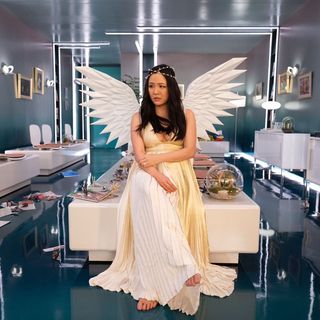 Constance Wu feet photo thumbnail