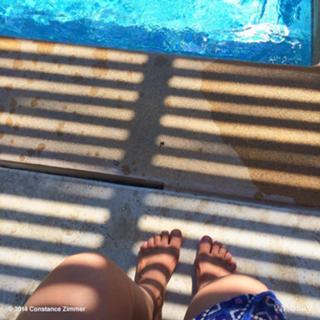 Constance Zimmer feet photo thumbnail