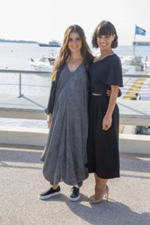 Constance Zimmer feet photo thumbnail