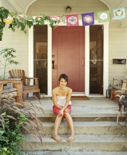 Constance Zimmer feet photo thumbnail