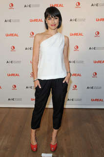 Constance Zimmer feet photo thumbnail