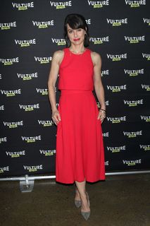 Constance Zimmer feet photo thumbnail