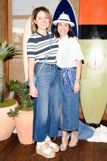 Constance Zimmer feet photo thumbnail