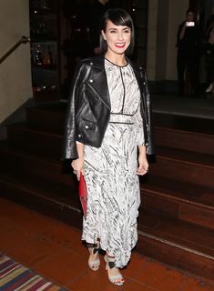 Constance Zimmer feet photo thumbnail