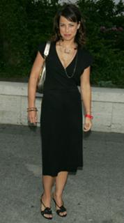 Constance Zimmer feet photo thumbnail