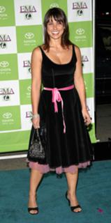 Constance Zimmer feet photo thumbnail