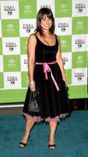 Constance Zimmer feet photo thumbnail