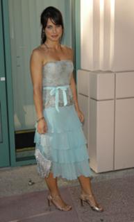 Constance Zimmer feet photo thumbnail