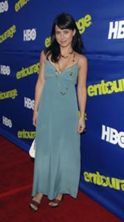 Constance Zimmer feet photo thumbnail