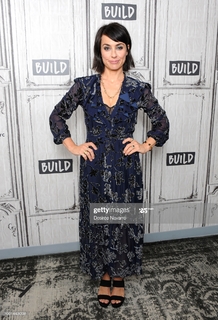 Constance Zimmer feet photo thumbnail