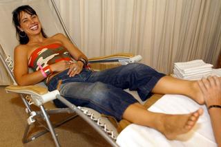 Constance Zimmer feet photo thumbnail