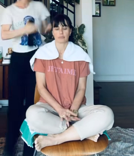 Constance Zimmer feet photo thumbnail