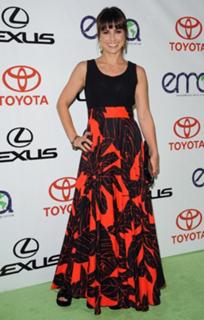 Constance Zimmer feet photo thumbnail