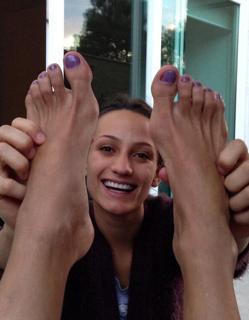 Consuelo Duval feet photo thumbnail