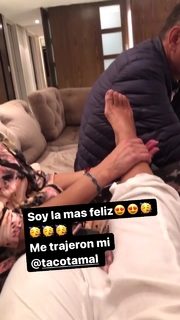 Consuelo Duval feet photo thumbnail