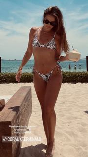 Coral Simanovich feet photo 1