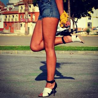Corina Randazzo feet photo 5