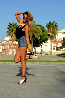 Corina Randazzo feet photo 12
