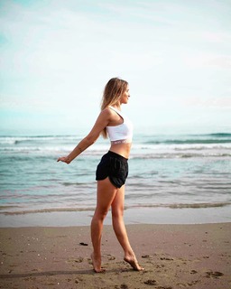 Corina Randazzo feet photo 12