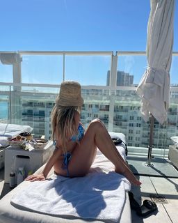 Corinna Kopf feet photo thumbnail
