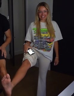 Corinna Kopf feet photo thumbnail