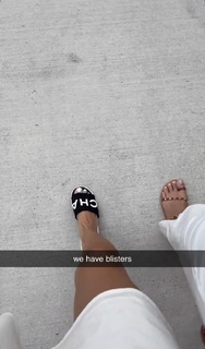 Corinna Kopf feet photo thumbnail