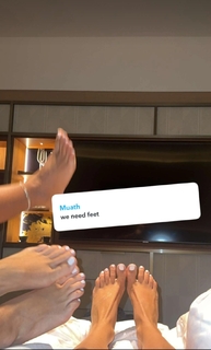 Corinna Kopf feet photo thumbnail