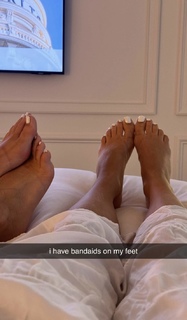 Corinna Kopf feet photo thumbnail