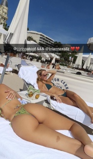 Corinna Kopf feet photo thumbnail