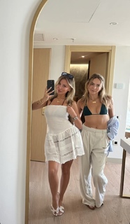 Corinna Kopf feet photo thumbnail