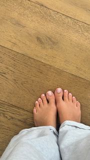 Corinna Kopf feet photo thumbnail