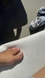 Corinna Kopf feet photo thumbnail