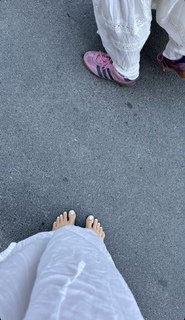 Corinna Kopf feet photo thumbnail
