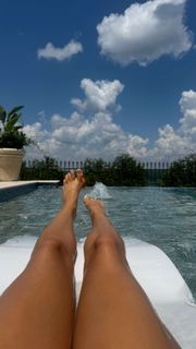 Corinna Kopf feet photo thumbnail