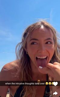 Corinna Kopf feet photo thumbnail