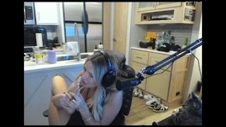 Corinna Kopf feet photo thumbnail