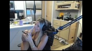 Corinna Kopf feet photo thumbnail