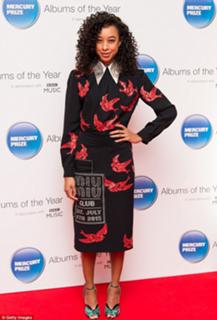 Corinne Bailey Rae feet photo 15