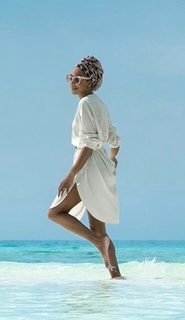 Corinne Bailey Rae feet photo 20