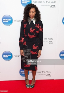 Corinne Bailey Rae feet photo 11
