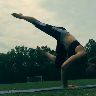 Corinne Nicewick feet photo 3