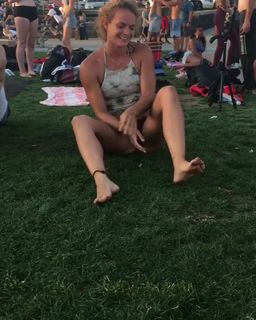 Corinne Nicewick feet photo 17