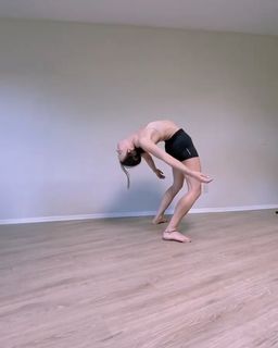 Corinne Nicewick feet photo 16