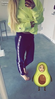 Corinne Olympios feet photo 19