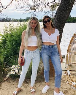 Corinne Olympios feet photo 12