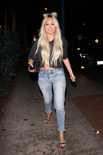 Corinne Olympios feet photo 7