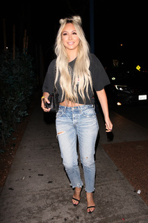 Corinne Olympios feet photo 6