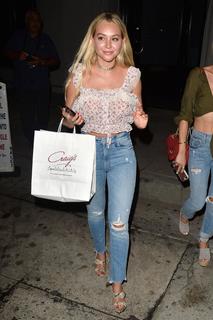 Corinne Olympios feet photo 1