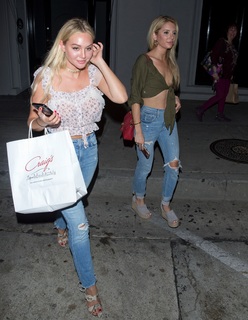 Corinne Olympios feet photo 16