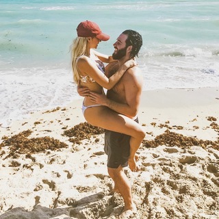 Corinne Olympios feet photo 3